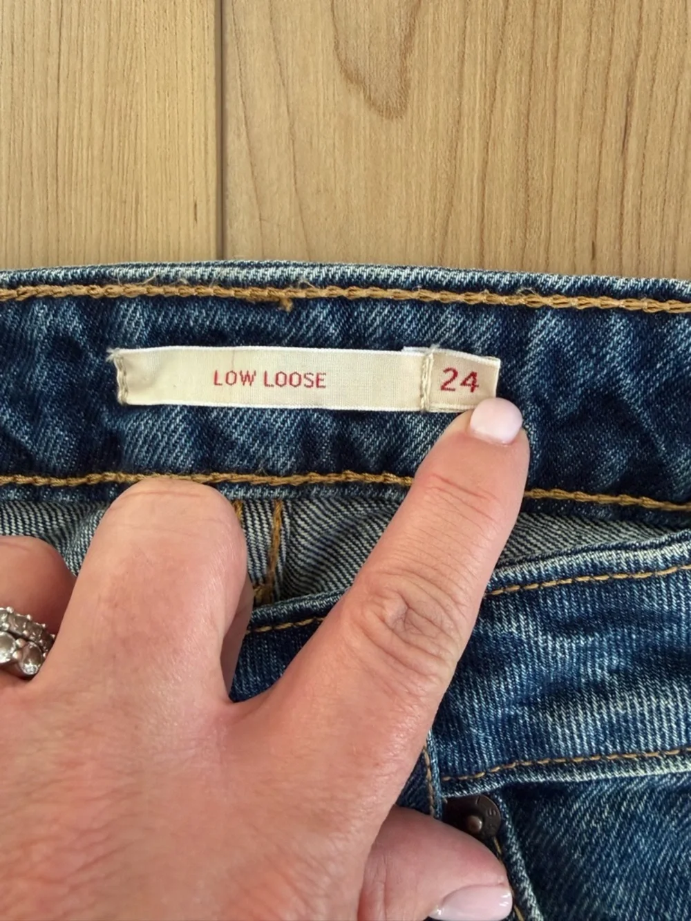 Levi's low loose tomorrow morning jeans size 24 - Picture 8 of 12